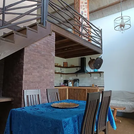 Kartalia Wooden Maisonette 度假居 *