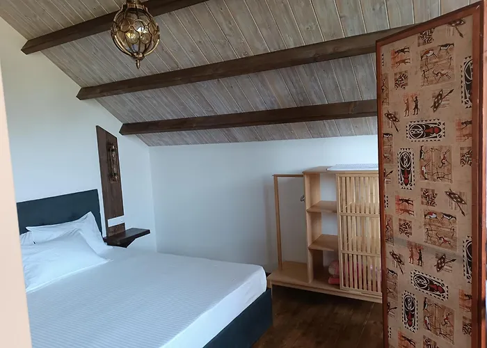 Kartalia Wooden Maisonette * Porto Koufo